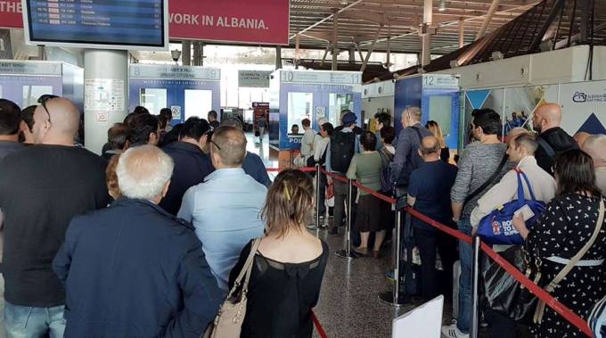 Shqiperia me numrin me te madh te azilkerkuesve: 96.4 mije kerkesa te refuzuara ne 4 vjet